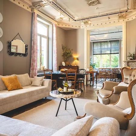 Adelaide 호텔 쉬메